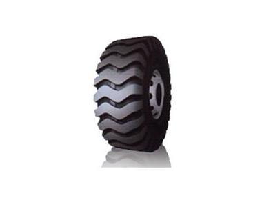 五大連池市輪胎供應(yīng)商優(yōu)選 行進(jìn)輪胎與實(shí)心輪胎詳解